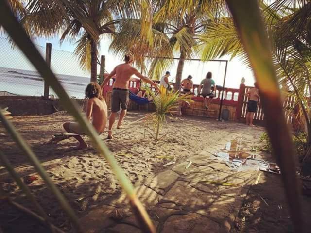 Free Spirit Hostel Transito Exterior photo